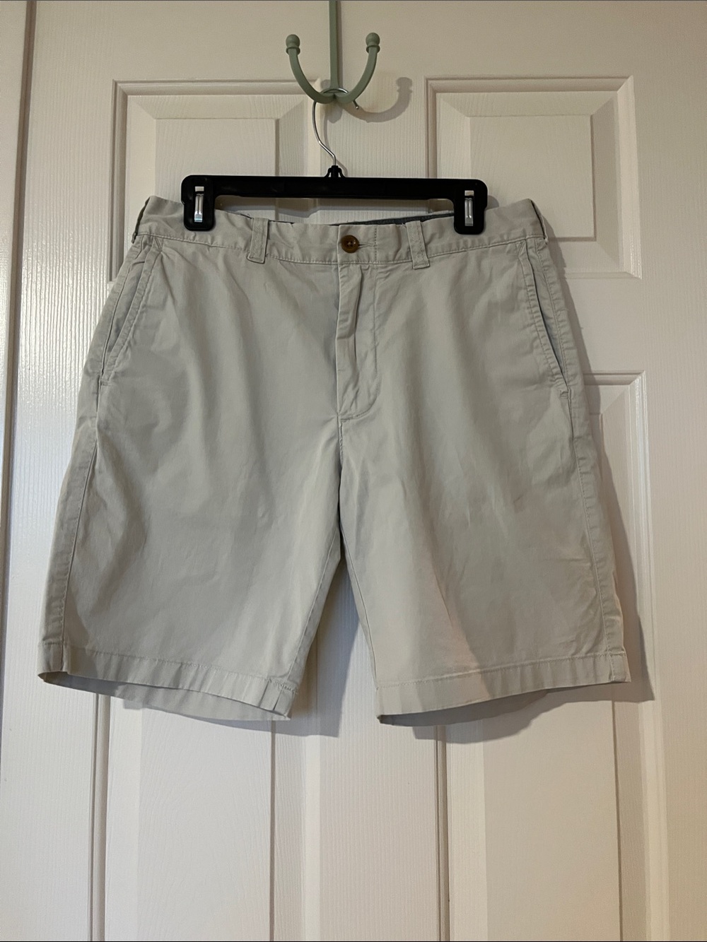 J. Crew Men's Flat Front Light Khaki Shorts